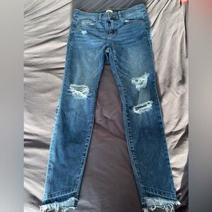 Sneak Peek mid rise size 9 mild stretch